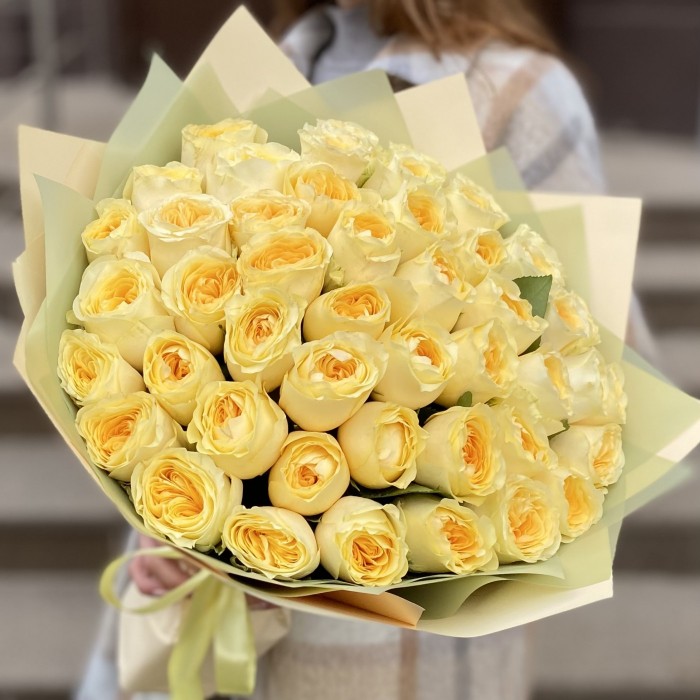 51 пионовидная лимонная роза Баттеркап 40 см